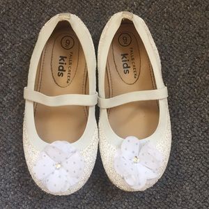 White falls creek ballet flats